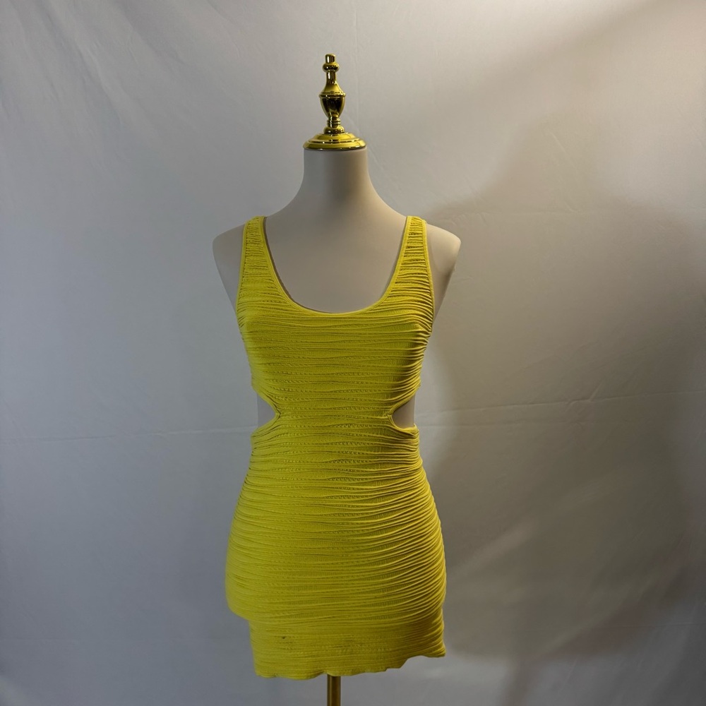 🌟 Bebe Yellow Knit Cutout Bodycon Dress | Sexy Summer Party Look 🌟